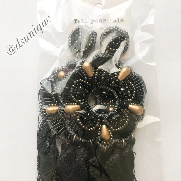 SOLD❗️🆕 BLACK & GOLD  EMBROIDERED TASSEL EARRINGS - Picture 2 of 2